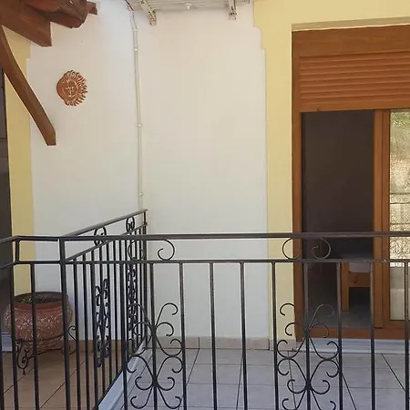 מלון דירות Mantos 1 נאו קלימה