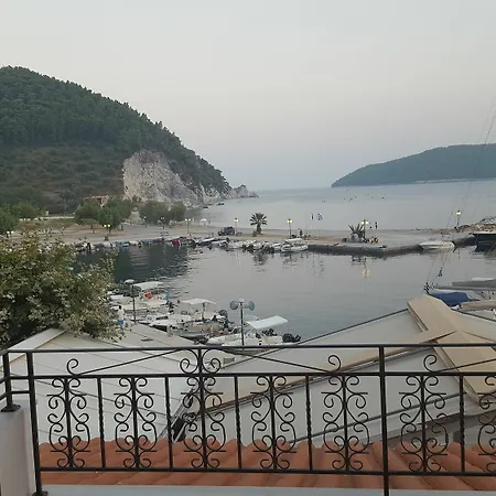 Mantos 1